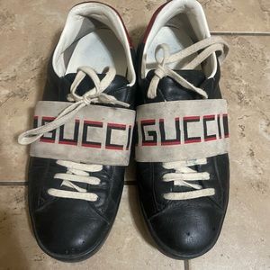 Used Gucci Ace Sneakers. Bought on GOAT. Willing to ship next day. AUTHENTIC